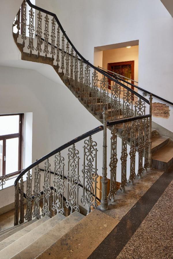 Beautiful Restored - Close To Metro - II فيينا المظهر الخارجي الصورة